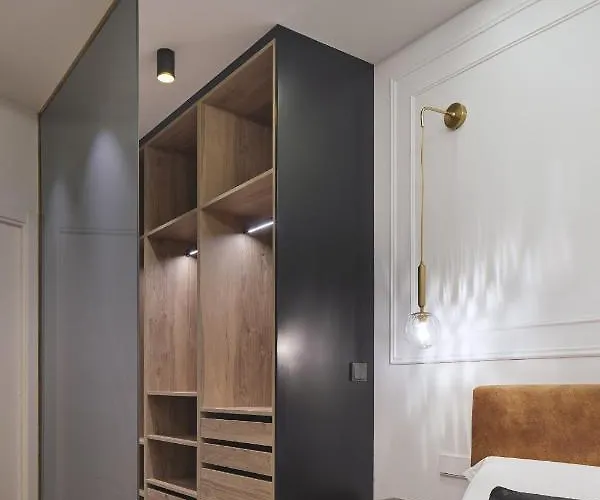 Always Easy I Sagues