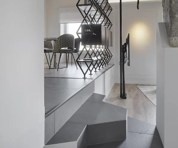 Always Easy I Sagues San Sebastián