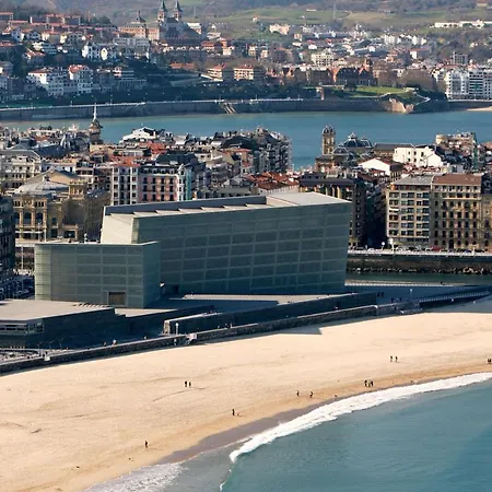 Always Easy I Sagues San Sebastian